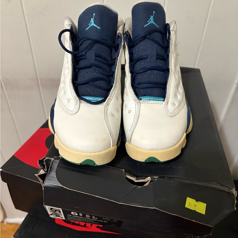 LOW “ HORNET “ Jordan 13 retro ( 2015 )